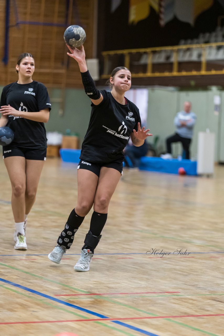 Bild 130 - wBJ SV Henstedt Ulzburg - TuRa Meldorf : Ergebnis: 22:38